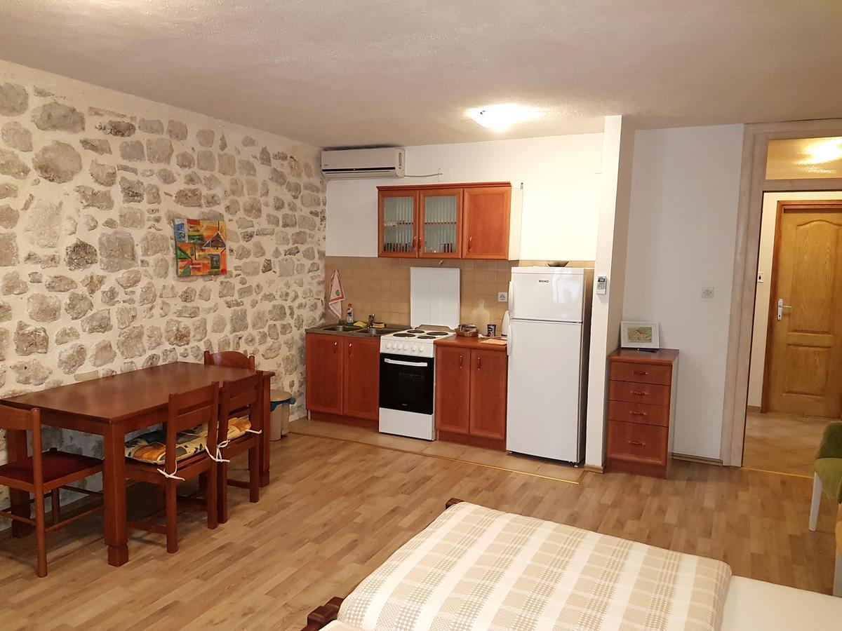 Apartments Historic Stone House Kotor Bagian luar foto