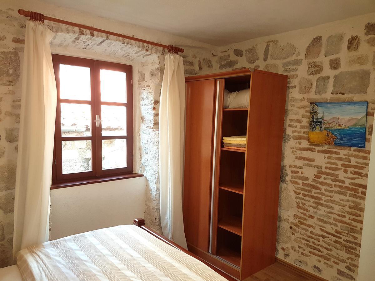 Apartments Historic Stone House Kotor Bagian luar foto