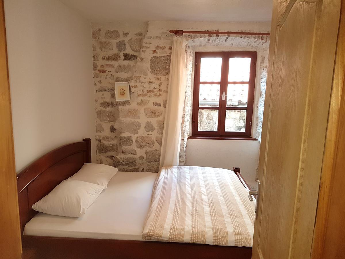 Apartments Historic Stone House Kotor Bagian luar foto